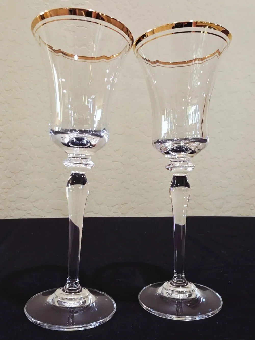 1987-2010 Jamestown Clear Gold Trim Mikasa Crystal Luxury Wine Glasses Glass x 2